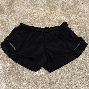 Lululemon Hottie Hot Low-Rise Lined Short 2.5"